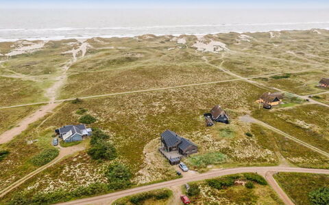 Anthonette - from the Sea: Chalet, Cabanon, Cabane, Ferme, Prairie, Cabane, Grange, Cabane En Rondins, Batiments Jardin