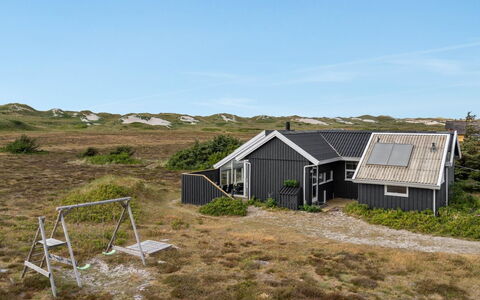 Anthonette - from the Sea: Chalet, Cabanon, Cabane, Ferme, Prairie, Cabane, Grange, Cabane En Rondins, Batiments Jardin