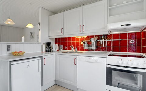 Siv - from the Sea: Cuisine, Appareil De Cuisine, Principaux Appliance, Comptoir, Sol, Design Intérieur, Cabinetry, Évier, Électroménager, Sol