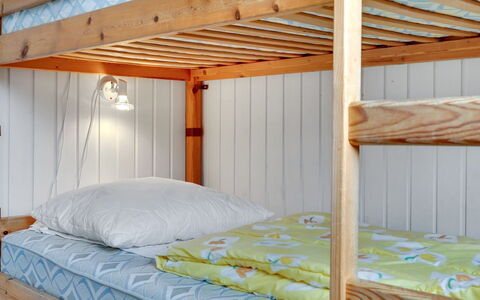 Siv - from the Sea: Lit Superposé, Lit, Chambre, Bois, Literie, Drap De Lit, Design Intérieur, Linge, Cadre De Lit, Sol
