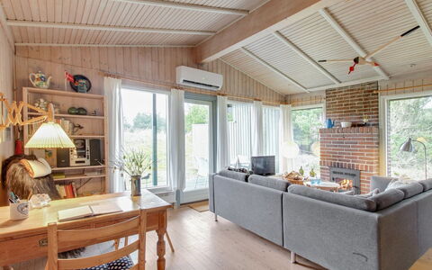 Thurgot - 720M to the Fjord: Design Intérieur, Meubles, Bois, Plafond, Canapé, Sol, Salon, Sol, Domicile, Pièce