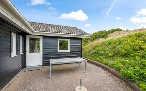 Eugenie - 450M from the Sea: Bois, Domicile, Toit, Siding, Architecture, Maison, Chalet, Porte, Porche, Biens