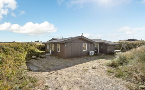 Aiske - from the Sea: Toit, Lot Terre, Chalet, Domicile, Zone Rurale, Cabanon, Siding, Batiments Jardin, Cabane En Rondins, Cabane