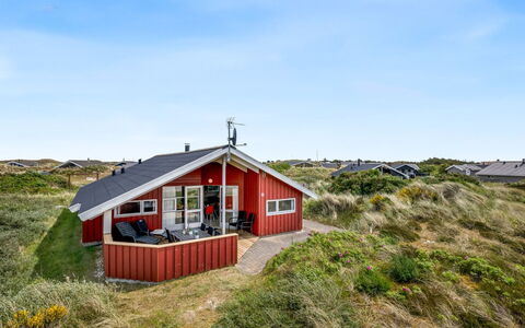 Tuure - from the Sea: Chalet, Cabanon, Cabane, Ferme, Prairie, Cabane, Grange, Cabane En Rondins, Batiments Jardin