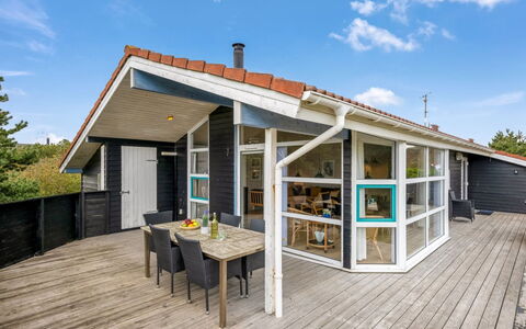 Andrie - 800M from the Sea: Arbuste, Design Urbain, Couverture De Sol, Brique, Appartement, Biens, Brickwork, Balcon, Aménagement Paysager