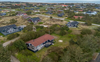 Andrie - 800M from the Sea