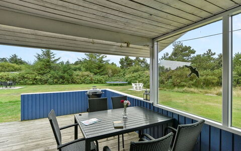 Maikel - 900M from the Sea: Herbe, Maison, Toit, Domicile, Chalet, Arbuste, Lot Terre, Zone Rurale, Ferme, Couverture De Sol