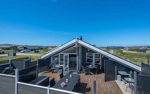 Henning - from the Sea: Chalet, Domicile, Maison, Toit, Porche, Biens, Siding, Batiments Jardin, Ferme, Cour