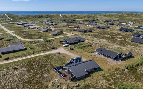 Henning - from the Sea: Chalet, Domicile, Maison, Toit, Porche, Biens, Siding, Batiments Jardin, Ferme, Cour
