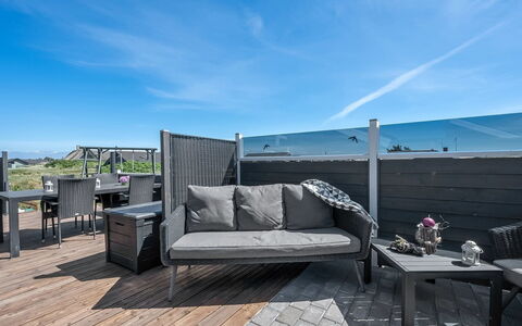 Henning - from the Sea: Chalet, Domicile, Maison, Toit, Porche, Biens, Siding, Batiments Jardin, Ferme, Cour