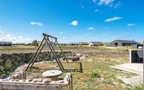 Henning - from the Sea: Ciel, Paysage, Lot Terre, Plaine, Zone Rurale, Nuage, Champ, Prairie, Cabanon, Prairie