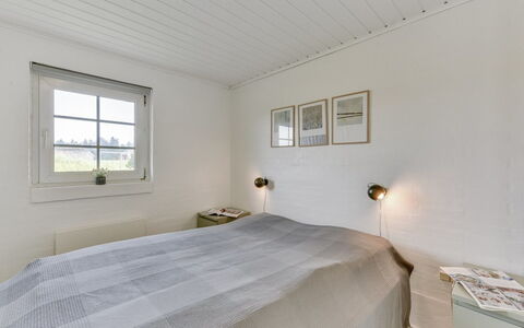 Matrona - 750M from the Sea: Maison, Domicile, Zone Résidentielle, Toit, Chalet, Lot Terre, Biens, Cour, Jardin, Siding