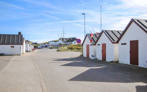 Gerlis - 75M from the Sea: Bois, Maison, Chalet, Domicile, Toit, Zone Rurale, Siding, Cabane En Rondins, Batiments Jardin, Dur