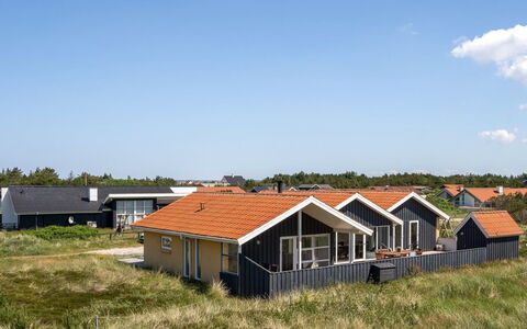 Milena - 600M from the Sea: Chalet, Cabanon, Cabane, Ferme, Prairie, Cabane, Grange, Cabane En Rondins, Batiments Jardin