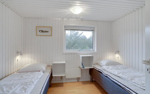 Carelle - 300M from the Sea: Bois, Chambre, Sol, Plafond, Sol, Lit, Design Intérieur, Literie, Drap De Lit, Pièce