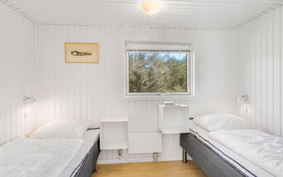 Carelle - 300M from the Sea