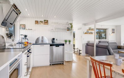 Carelle - 300M from the Sea