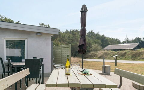 Lenni - 700M from the Sea: Bois, Domicile, Porche, Plate-Forme, Dur, Toit, Tache De Bois, Parquet, Eco Hôtel