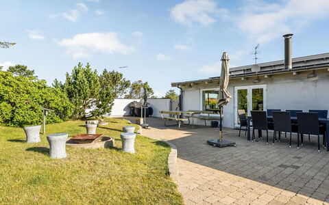 Lenni - 700M from the Sea: Bois, Domicile, Porche, Plate-Forme, Dur, Toit, Tache De Bois, Parquet, Eco Hôtel