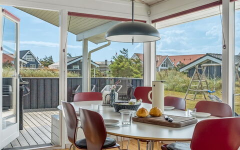 Nedelko - 250M from the Sea: Toit, Domicile, Chaise, Porte, Table Cuisine Et Salle A Manger, Ombre, Porche, Dur, Tache De Bois, Patio