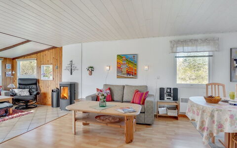 Ingebritt - 1.5Km from the Sea: Bois, Meubles, Plafond, Domicile, Design Intérieur, Maison, Sol, Chalet, Sol, Salon