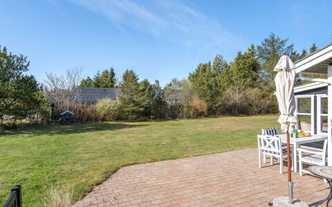 Ingebritt - 1.5Km from the Sea: Ciel, Arbuste, Paysage, Lot Terre, Jardin, Ombre, Aménagement Paysager, Pelouse, Biens