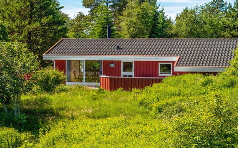 Anneke - 2Km from the Sea: Architecture, Toit, Domicile, Composite, Daylighting, Siding, Allée