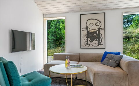 Kadife - 750M from the Sea: Meubles, Design Intérieur, Sol, Canapé, Sol, Mur, Salon, Bois, Pièce, Domicile