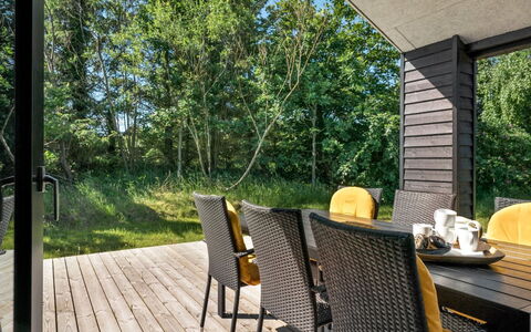 Ilmarinen - 561M from the Sea: Meubles, Chaise, Lot Terre, Mobilier De Jardin, Dur, Tableau De Plein Air, Table Cuisine Et Salle A Manger, Ombre, Jardin, Eco Hôtel