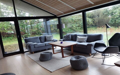 Ilmarinen - 561M from the Sea: Meubles, Design Intérieur, Bois, Sol, Sol, Salon, Canapé, Domicile, Chaise, Parquet