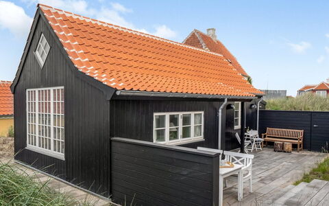 Armina - 75M from the Sea: Toit, Chalet, Domicile, Siding, Planche, Dur, Cabanon, Ombre, Conception