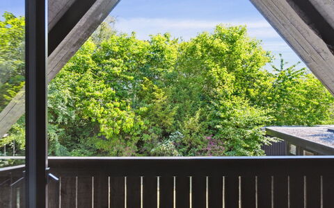 Anssi - 300M from the Sea: Bois, Maison, Chalet, Domicile, Toit, Zone Rurale, Siding, Cabane En Rondins, Batiments Jardin, Dur