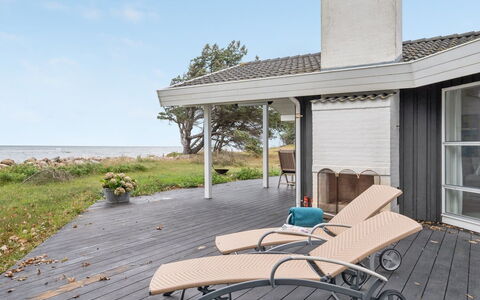 Pascal - 25M from the Sea: Mobilier De Jardin, Meubles, Chaise, Plate-Forme, Porche, Dur, Parquet, Balancelle, Ombre, Tableau De Plein Air
