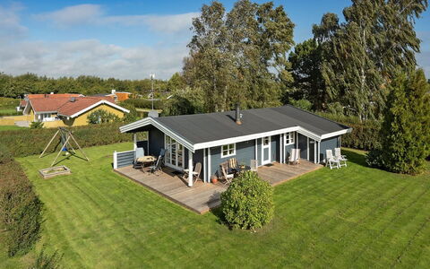 Rosabella - 600M from the Sea: Toit, Lot Terre, Chalet, Domicile, Zone Rurale, Cabanon, Siding, Batiments Jardin, Cabane En Rondins, Cabane