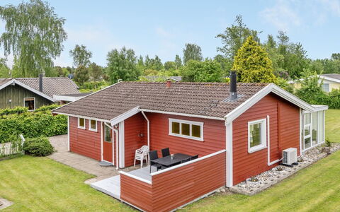 Cenia - 450M from the Sea: Chalet, Domicile, Maison, Toit, Porche, Biens, Siding, Batiments Jardin, Ferme, Cour