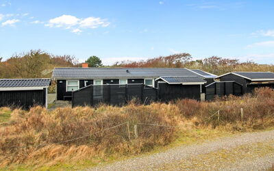 Aatos - 500M from the Sea