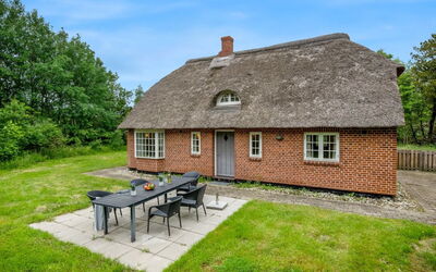 Thoren - 2Km from the Sea