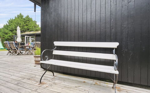 Elin - 3Km from the Sea: Toit, Lot Terre, Chalet, Domicile, Zone Rurale, Cabanon, Siding, Batiments Jardin, Cabane En Rondins, Cabane