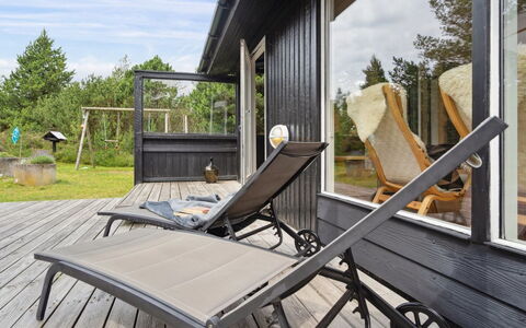 Elin - 3Km from the Sea: Toit, Lot Terre, Chalet, Domicile, Zone Rurale, Cabanon, Siding, Batiments Jardin, Cabane En Rondins, Cabane