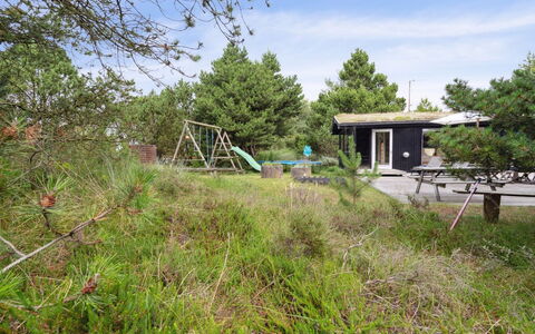 Elin - 3Km from the Sea: Toit, Lot Terre, Chalet, Domicile, Zone Rurale, Cabanon, Siding, Batiments Jardin, Cabane En Rondins, Cabane