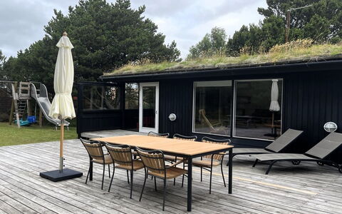 Elin - 3Km from the Sea: Toit, Lot Terre, Chalet, Domicile, Zone Rurale, Cabanon, Siding, Batiments Jardin, Cabane En Rondins, Cabane
