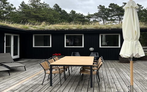 Elin - 3Km from the Sea: Toit, Lot Terre, Chalet, Domicile, Zone Rurale, Cabanon, Siding, Batiments Jardin, Cabane En Rondins, Cabane