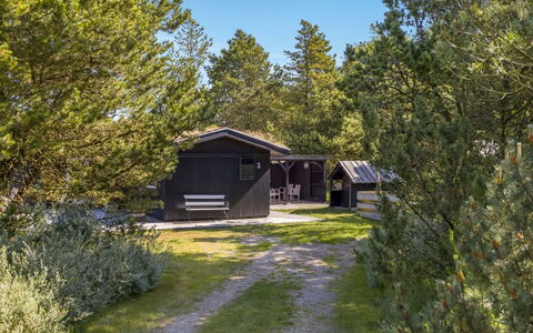 Elin - 3Km from the Sea: Toit, Lot Terre, Chalet, Domicile, Zone Rurale, Cabanon, Siding, Batiments Jardin, Cabane En Rondins, Cabane