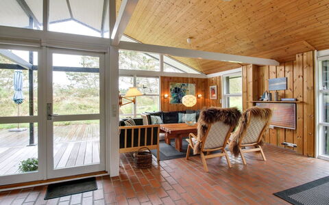 Alin - 600M from the Sea: Toit, Lot Terre, Chalet, Domicile, Zone Rurale, Cabanon, Siding, Batiments Jardin, Cabane En Rondins, Cabane