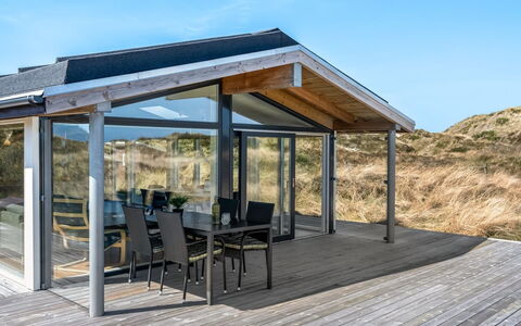 Hristina - 200M from the Sea: Toit, Lot Terre, Chalet, Domicile, Zone Rurale, Cabanon, Siding, Batiments Jardin, Cabane En Rondins, Cabane