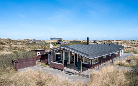 Hristina - 200M from the Sea: Toit, Lot Terre, Chalet, Domicile, Zone Rurale, Cabanon, Siding, Batiments Jardin, Cabane En Rondins, Cabane