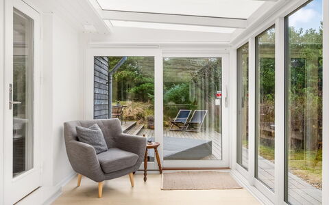 Eliene - 500M from the Sea: Design Intérieur, Bois, Sol, Sol, Plafond, Meubles, Domicile, Parquet, Salon, Porte