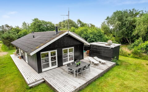 Swaantje - 400M from the Sea: Herbe, Maison, Toit, Chalet, Domicile, Arbuste, Ferme, Lot Terre, Zone Rurale