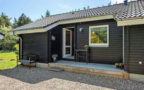 Jorina - 700M to the Fjord: Maison, Chalet, Domicile, Siding, Toit, Porte, Batiments Jardin, Cabanon, Jardin, Cour