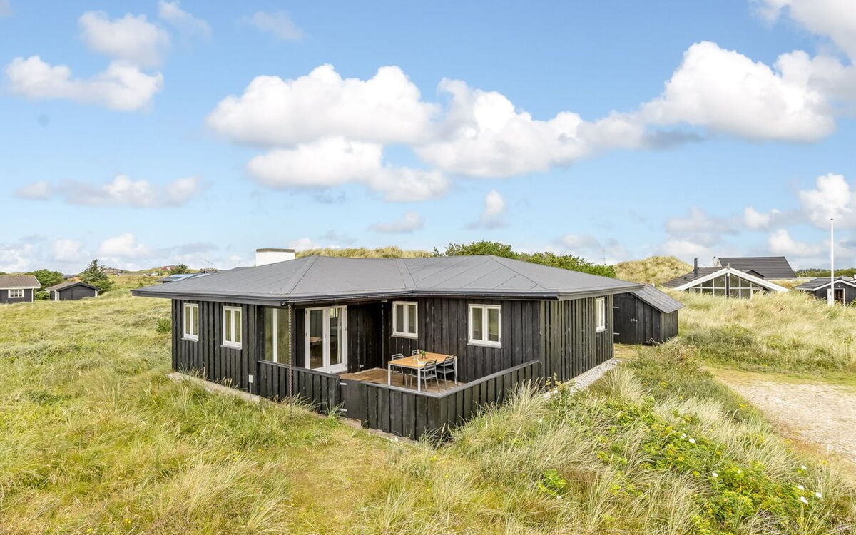 Iken - 500M from the Sea